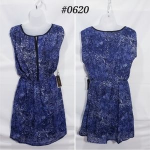 🤍NEW! FYLO navy blue print sleeveless dress NWT Medium